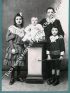 BLANCHOT : Photographie originale de Maurice Blanchot âgé d'environ 1 an, assis sur un piédestal, entouré de ses frères et soeurs - First edition - Edition-Originale.com
