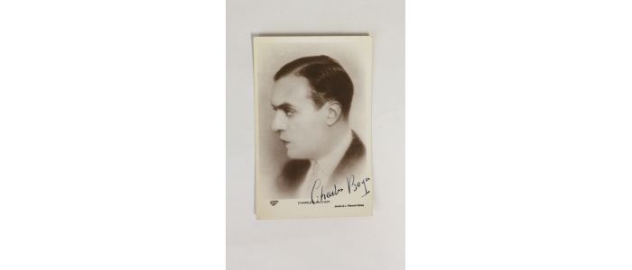 BOYER : Carte postale photographique signée de Charles Boyer - Autographe, Edition Originale - Edition-Originale.com