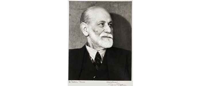 FREUD : Portrait photographique de Sigmund Freud dédicacé par Edmund Engelman - Autographe, Edition Originale - Edition-Originale.com