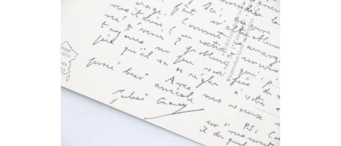 GRACQ : Carte postale autographe signée de Julien Gracq adressée à son proche ami et monographe Ariel Denis à propos de sa lecture d'Ulysse de James Joyce : 