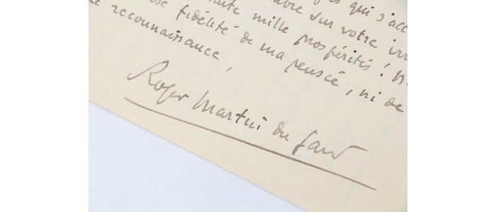 MARTIN DU GARD : Lettre autographe signée adressée à ses amis Carlo et Alice Rim à qui il transmet tout le bonheur d'une joie de vivre recouvrée : 