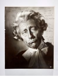 COCTEAU : [PHOTOGRAPHIE] Portrait photographique de Jean Cocteau dédicacé par le poète à Willy Michel - Signed book, First edition - Edition-Originale.com