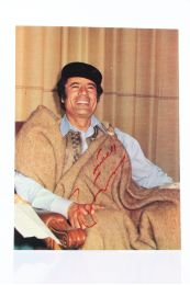 KADHAFI : Portrait photographique signé de Mouammar Kadhafi - Autographe, Edition Originale - Edition-Originale.com