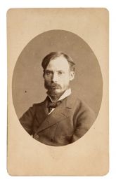 RENOIR : [PHOTOGRAPHIE] Portrait photographique de jeunesse d'Auguste Renoir en médaillon - First edition - Edition-Originale.com